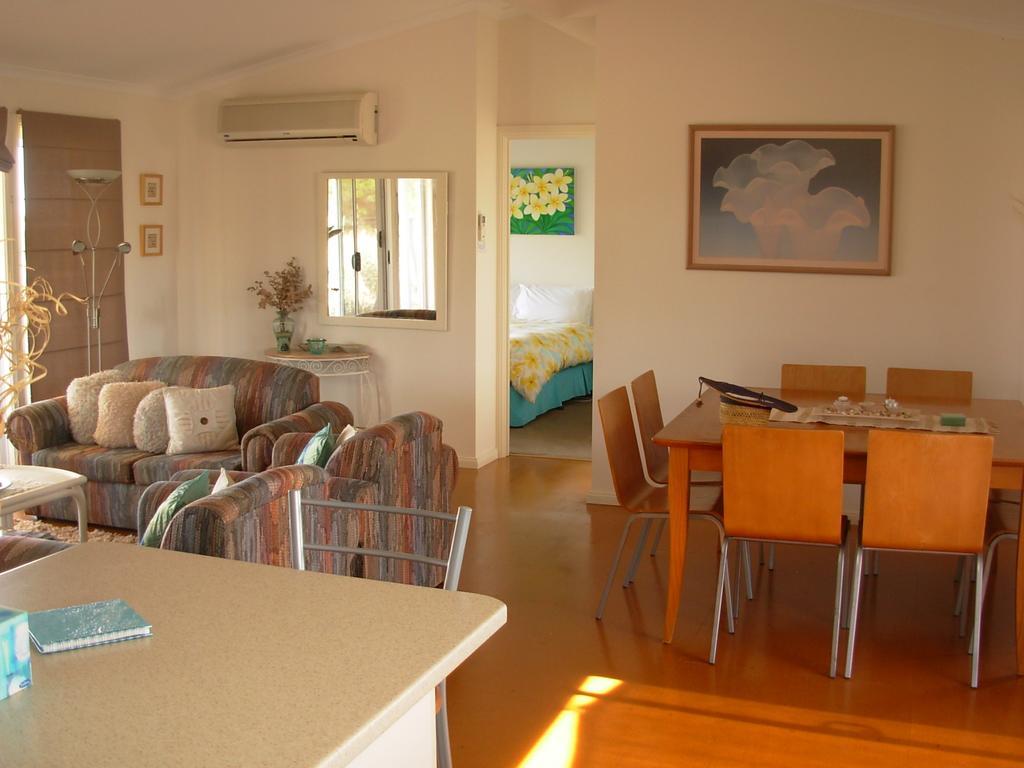 Linger Longer Cottages Port Elliot Zimmer foto